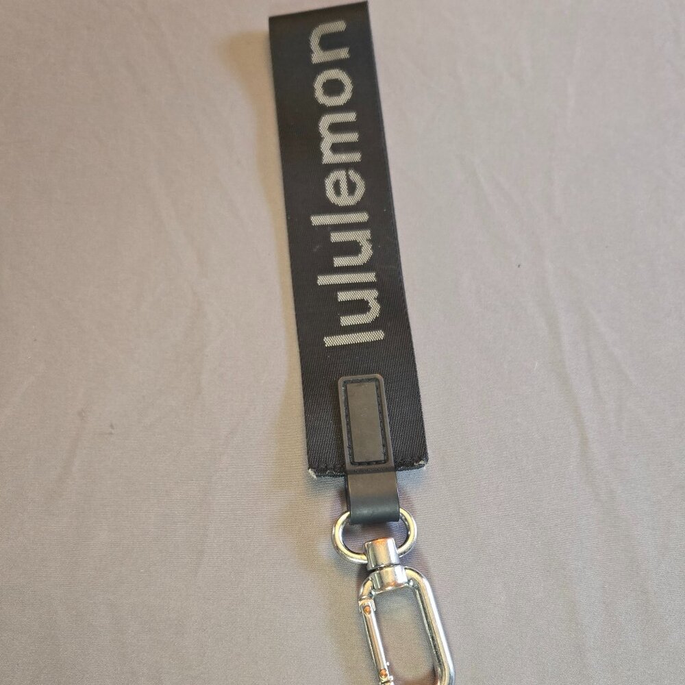 Lululemon key never lost keychain